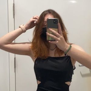 Meet your Posher, Ella